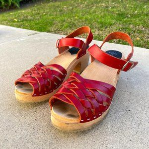 Ugglebo (Sandgren's) red woven platform clogs